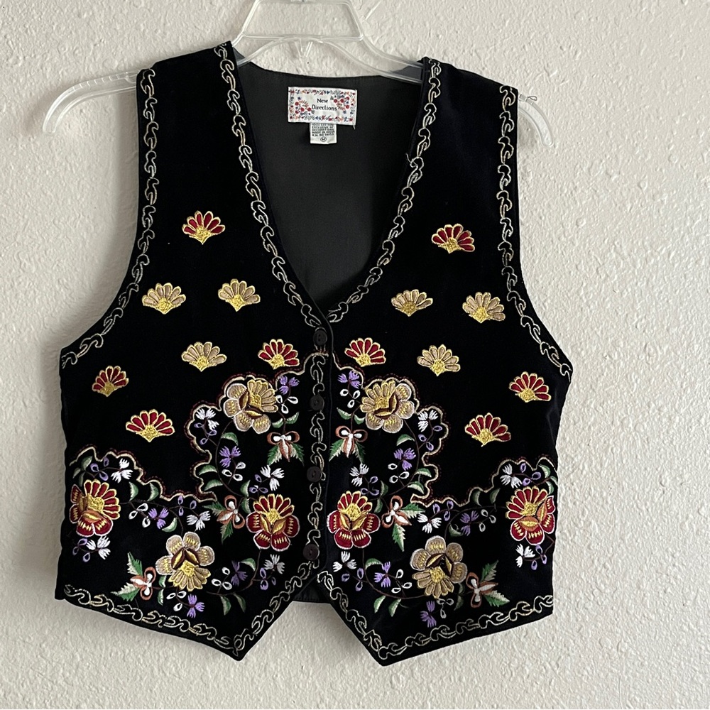 New Directions embroidered vest